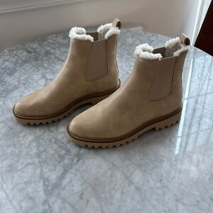 J Crew Sherpa Lined Chelsea Boot - Size 7